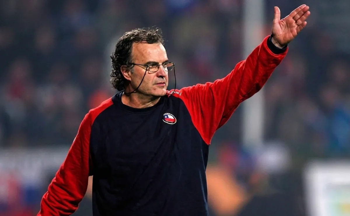 Ex portero chileno revela llamada de Bielsa en Mundial 2010 Ex portero chileno revela llamada de Bielsa en Mundial 2010