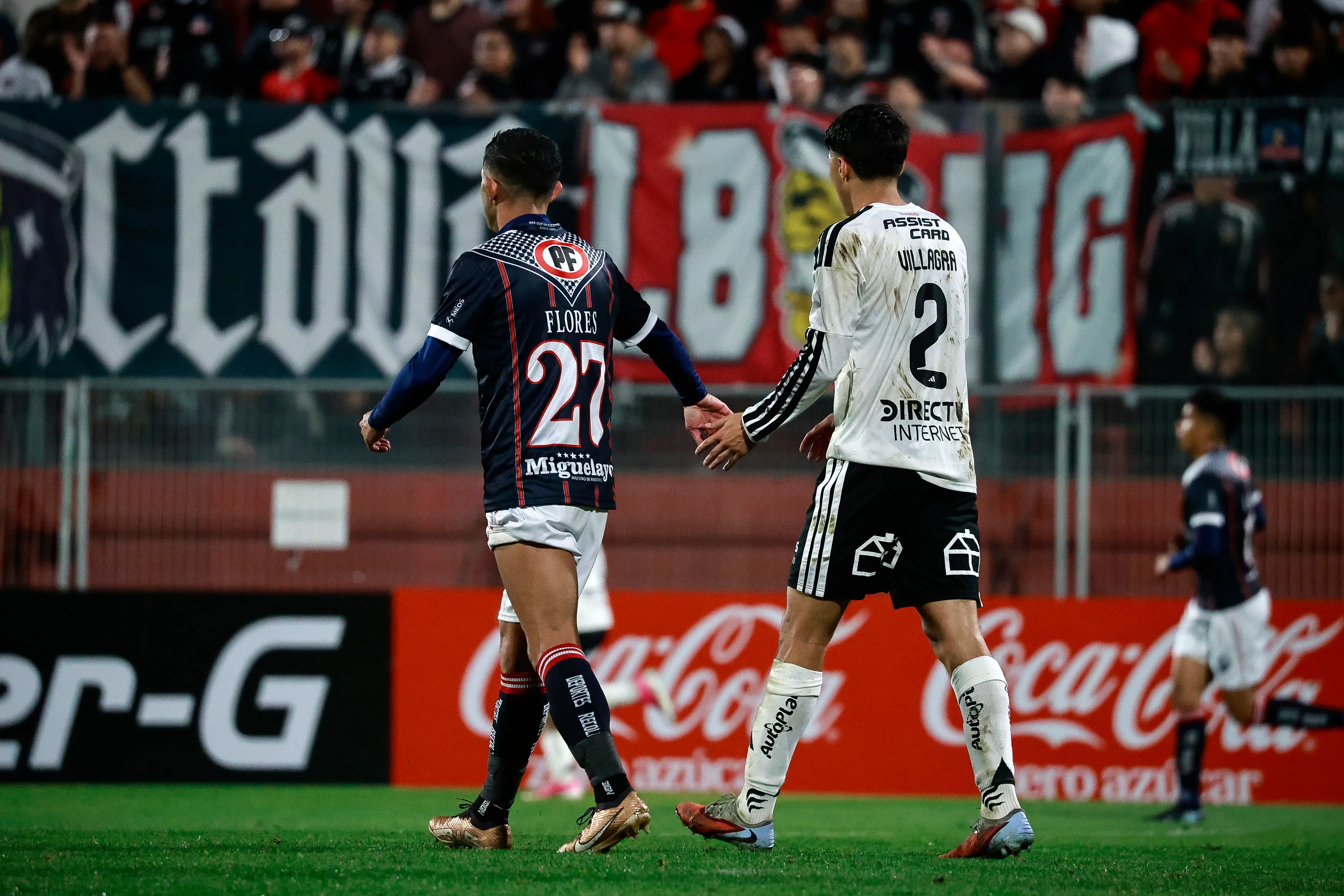 Felipe Flores y Jonathan Villagra en el partido que los albos le ganaron 3-0 al Reco. (Diego Martin/Photosport).