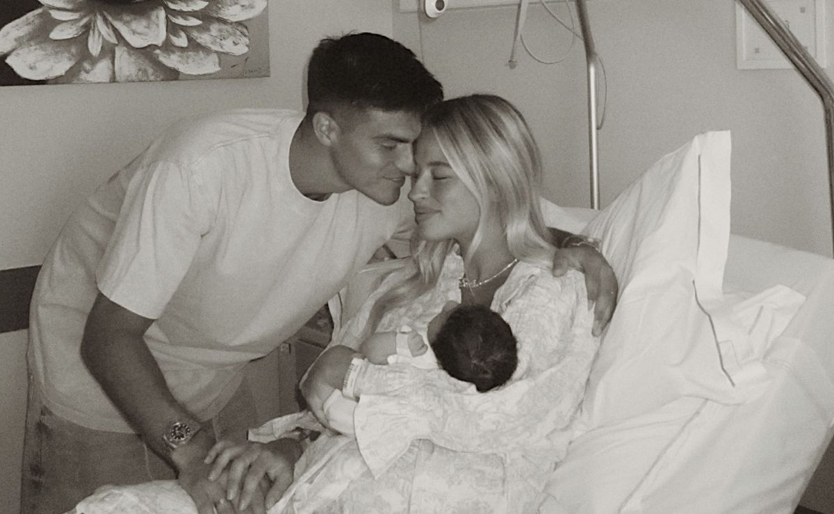 Con la bendición de Zamorano: ex seleccionado de Chile celebra paternidad junto a influencer italiana