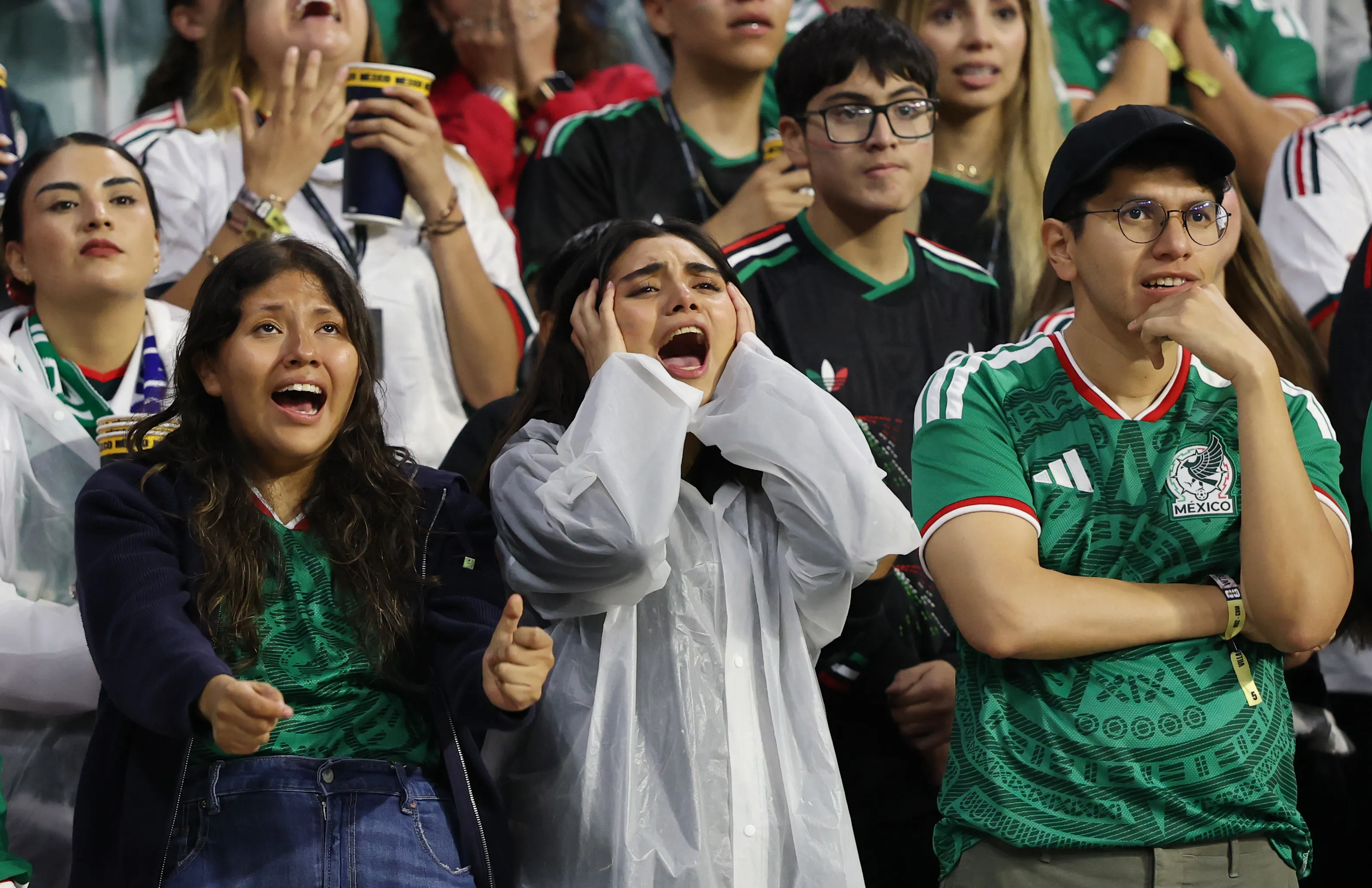 La afición mexicana se anduvo portando mal | Getty Images