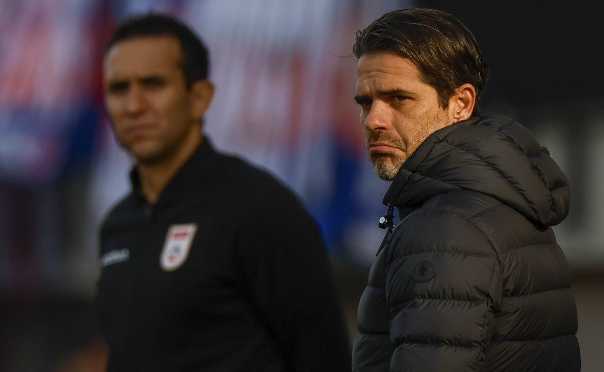 Fernando Gago encuentra respaldo con las vacaciones en U de Chile: “No es que se vayan al Caribe”
