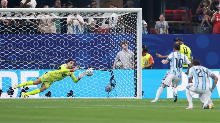 Messi falló su cuarto penal en Mundiales