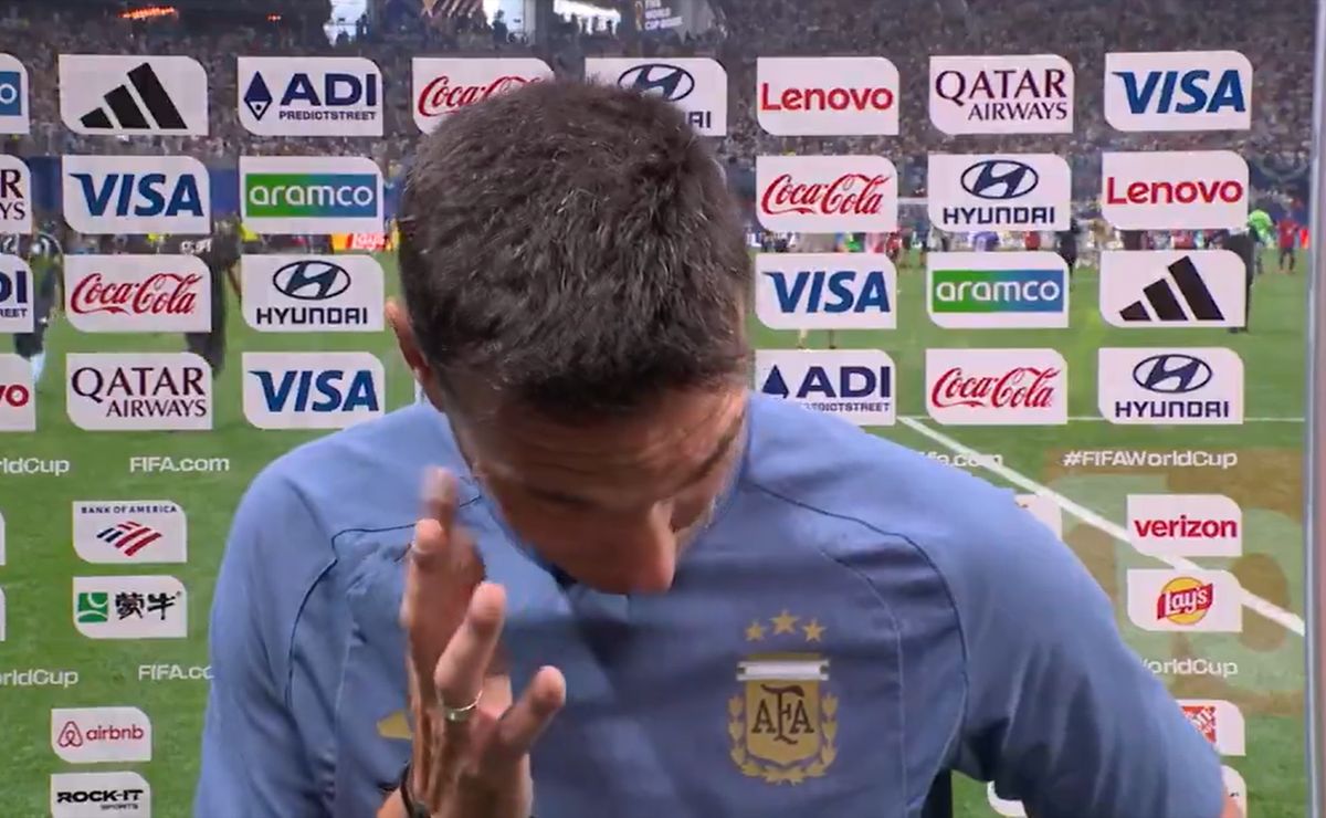 Entrevista de nueve segundos: Scaloni no pudo hablar, llora y se va tras angustiante clasificación argentina