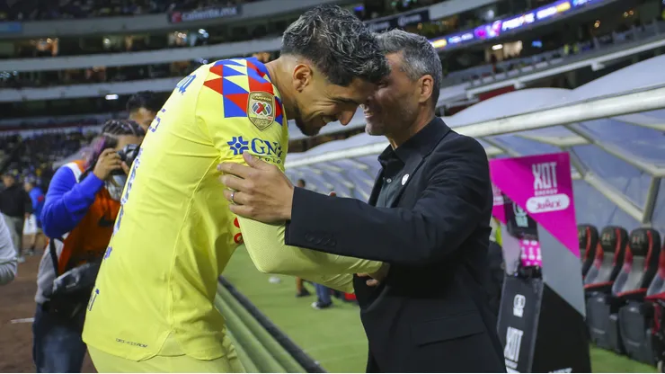 Fernando Ortiz dejó en claro que quiere a Diego Valdés en Colo Colo, tal como pasó en México.