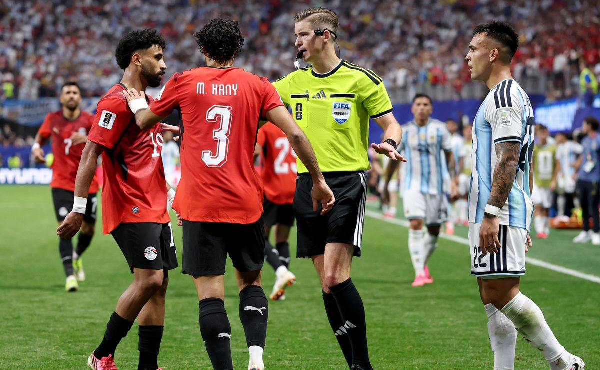 El Zidane de la selección de Egipto: “Jugamos contra Messi, Argentina, el árbitro y la FIFA”