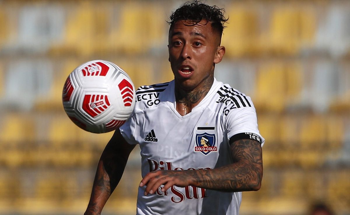No llega a Colo Colo: Martín Rodríguez asegura su futuro y se queda jugando en Europa en 2026