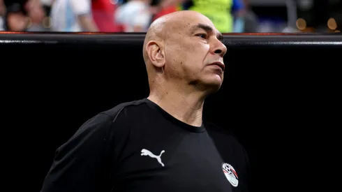 El DT de Egipto perdió los estribos.
