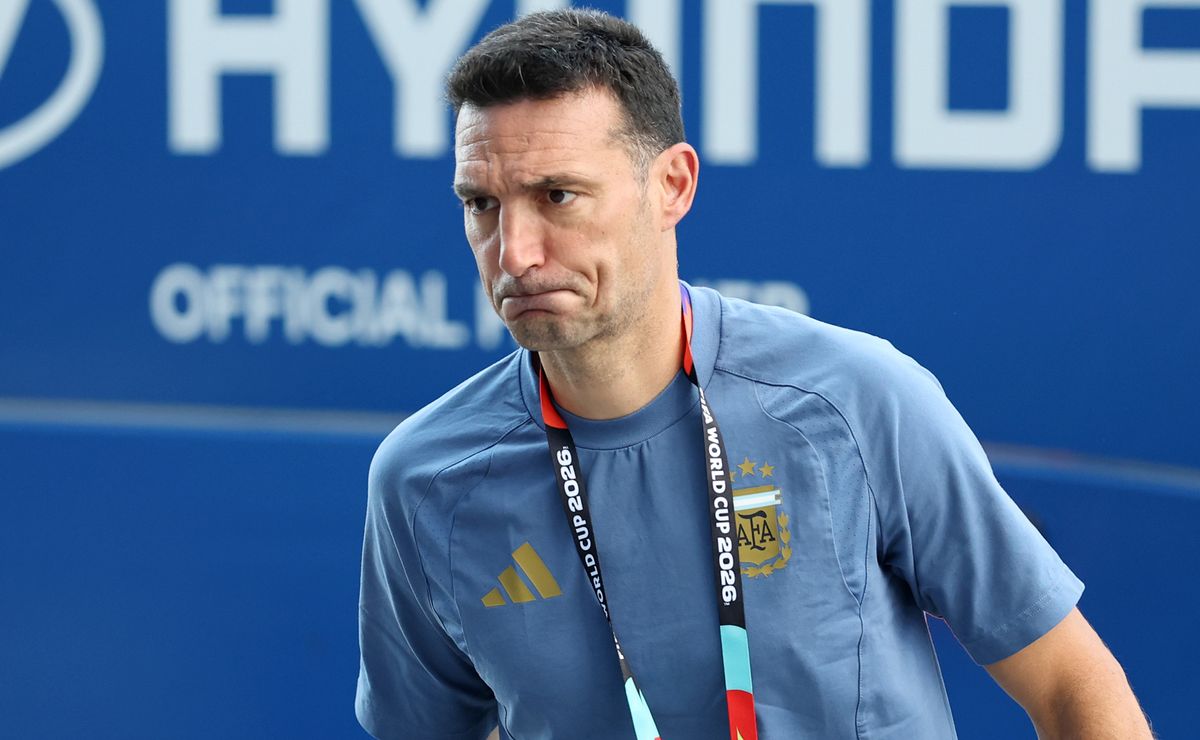 El chascarro de Scaloni cuando Argentina lo pasaba pésimo contra Egipto: casi se va del estadio