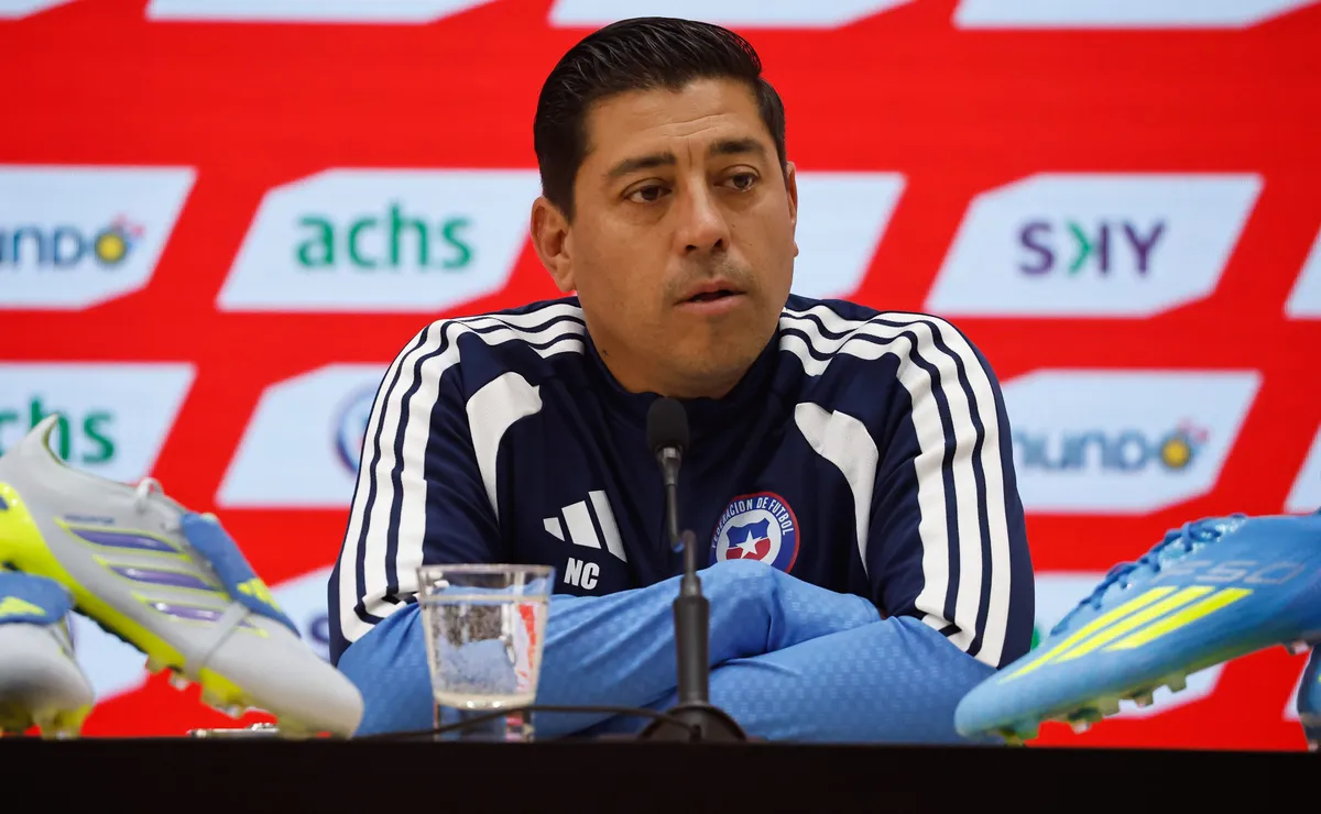 Ex DT de Chile critica a Nicolás Córdova por su reacción ante sugerencia de renuncia Ex DT de Chile critica a Nicolás Córdova por su reacción ante sugerencia de renuncia