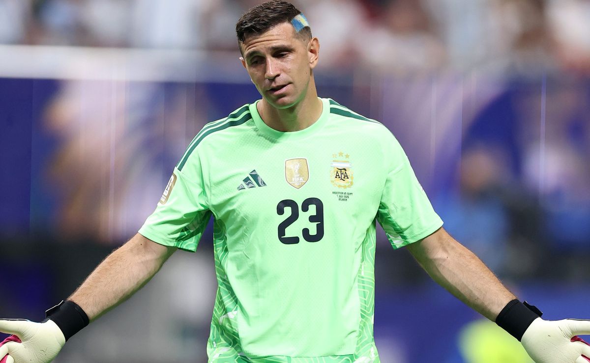 Emiliano Dibu Martínez es uno de los peores arqueros del Mundial 2026, según la propia FIFA