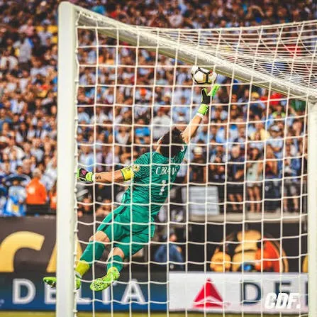 Claudio Bravo y una atajada épica