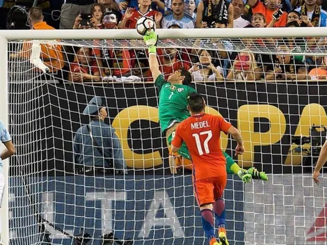 A 10 años: Bravo recuerda lo que hizo en la atajada a Agüero