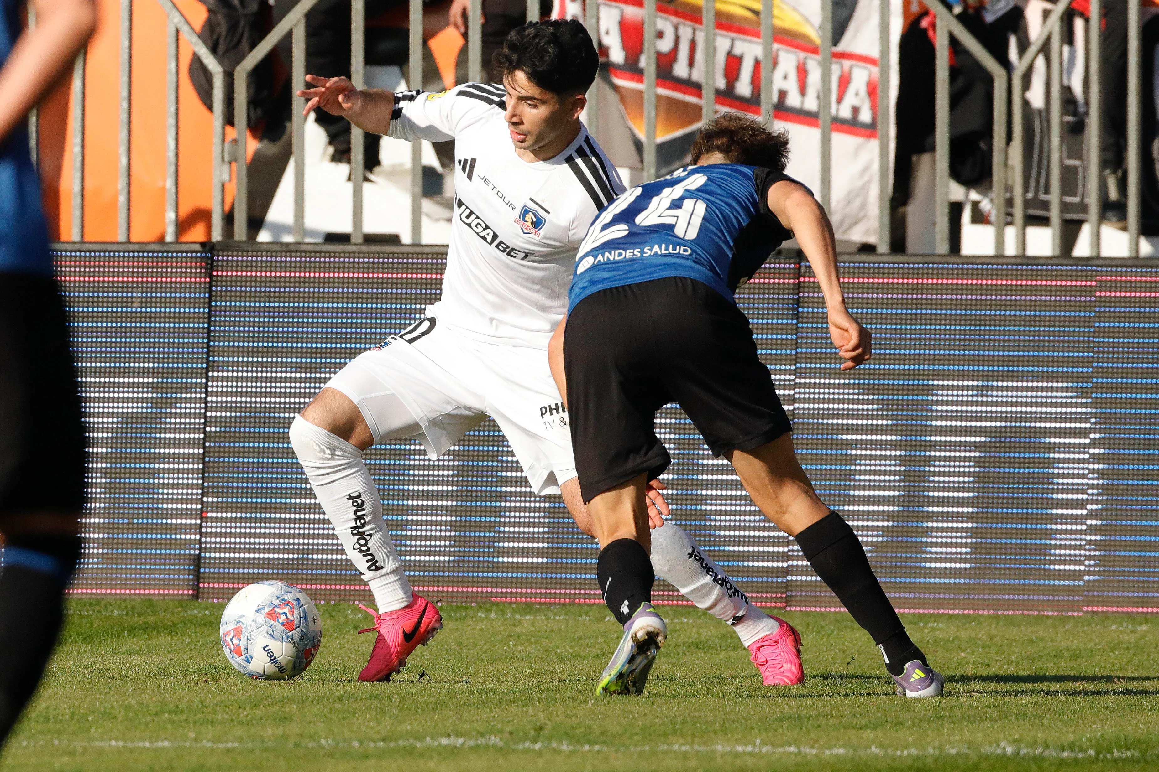 Lautaro Pastrán ante Huachipato. Por estos días, se rehabilita de una lesión en la rodilla. (Marco VazquezPhotosport).