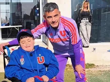 Charles Aránguiz le cumple el sueño a un pequeño hincha de la U