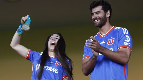 Valentina Toro es reconocida hincha de la U.