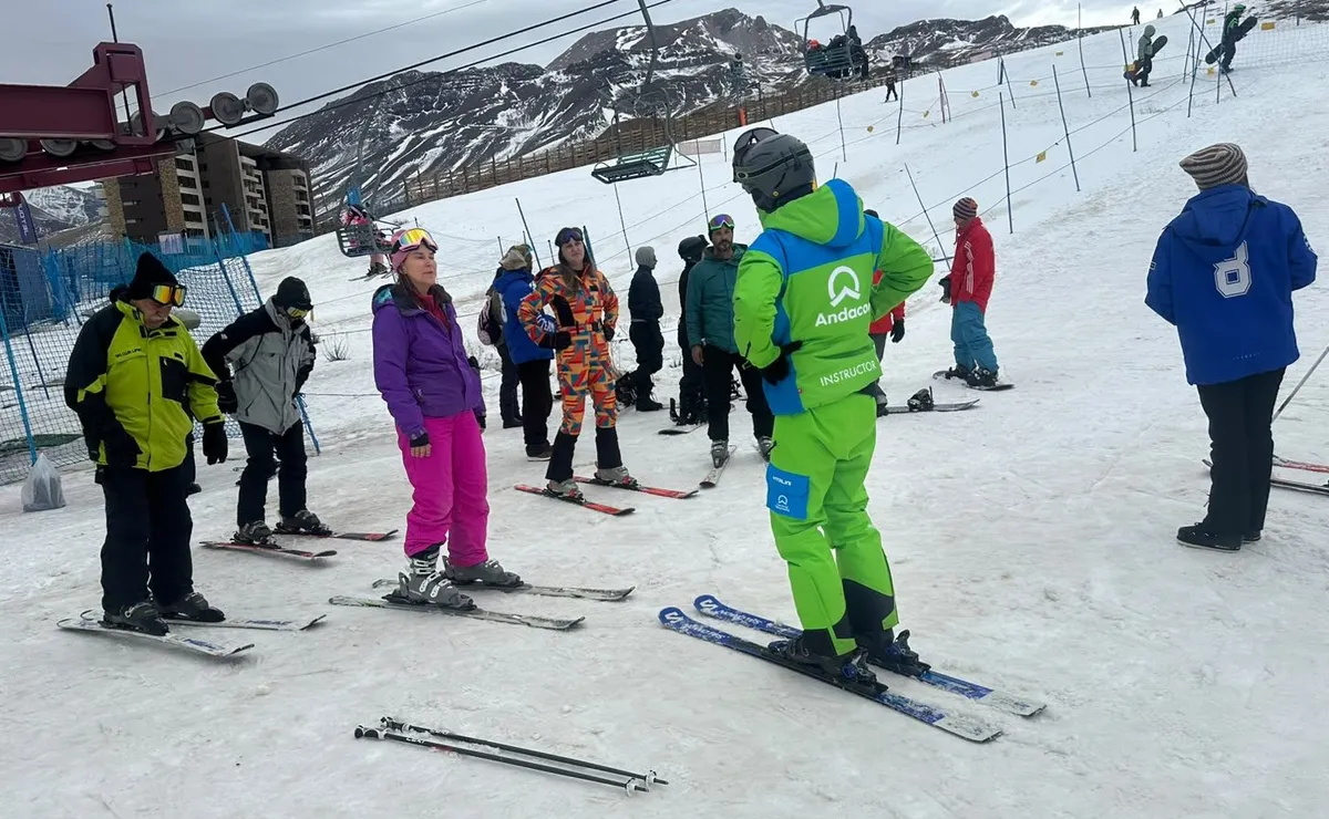 Chile apunta a superar 1,2 millones de visitantes en turismo de nieve
