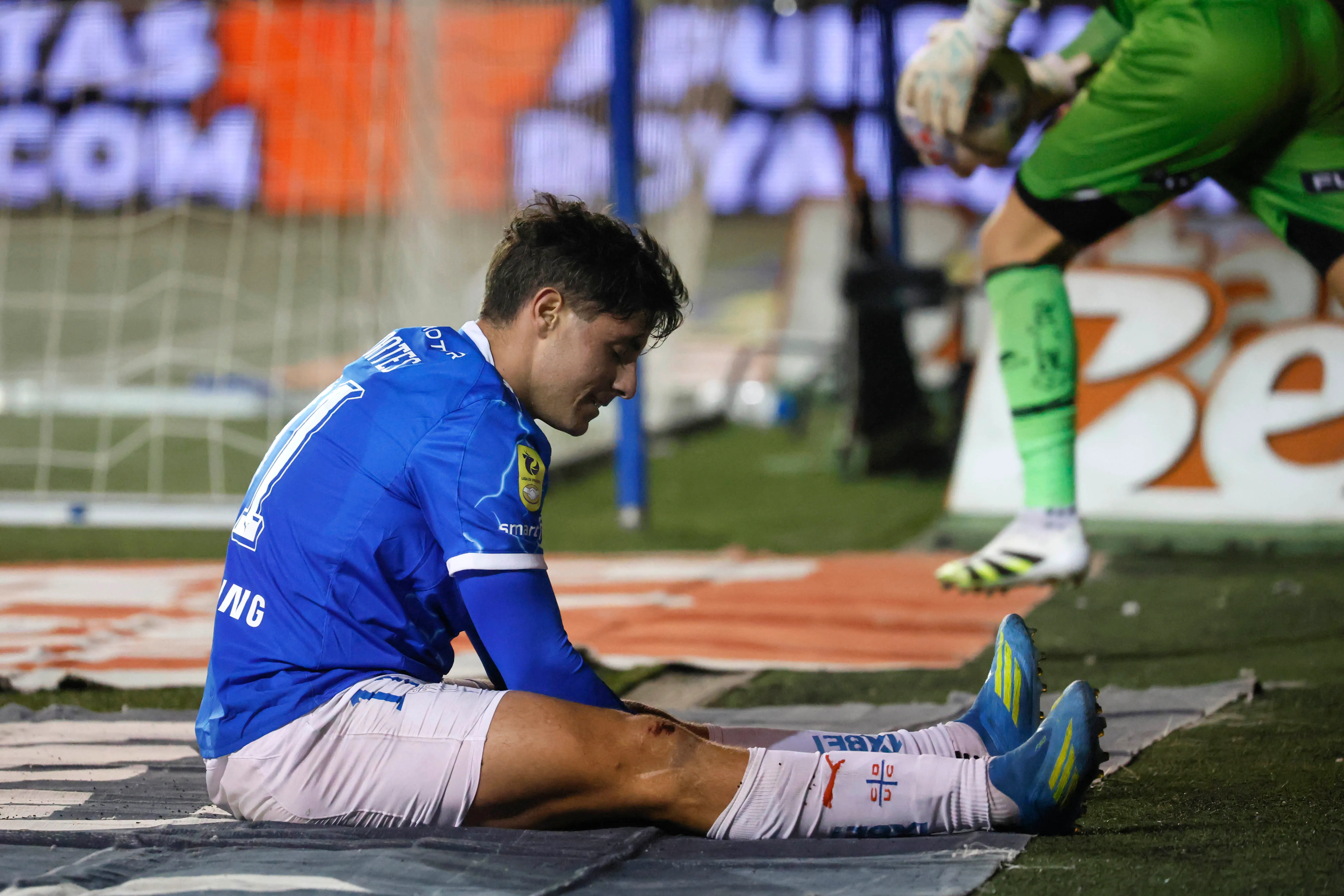 Clemente Montes fue operado y estará dos meses afuera, probablemente no llegue a la serie de la Libertadores. (Sebastian Cisternas/Photosport).