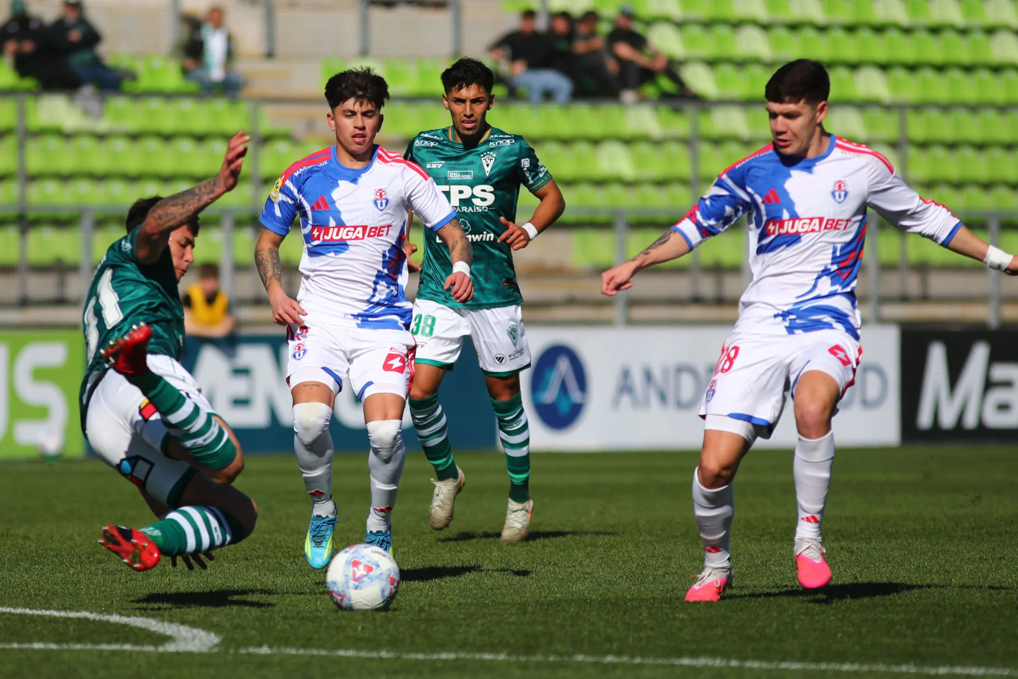 Vamos al reglamento: el castigo que arriesga la U por incumplir las bases contra Wanderers.