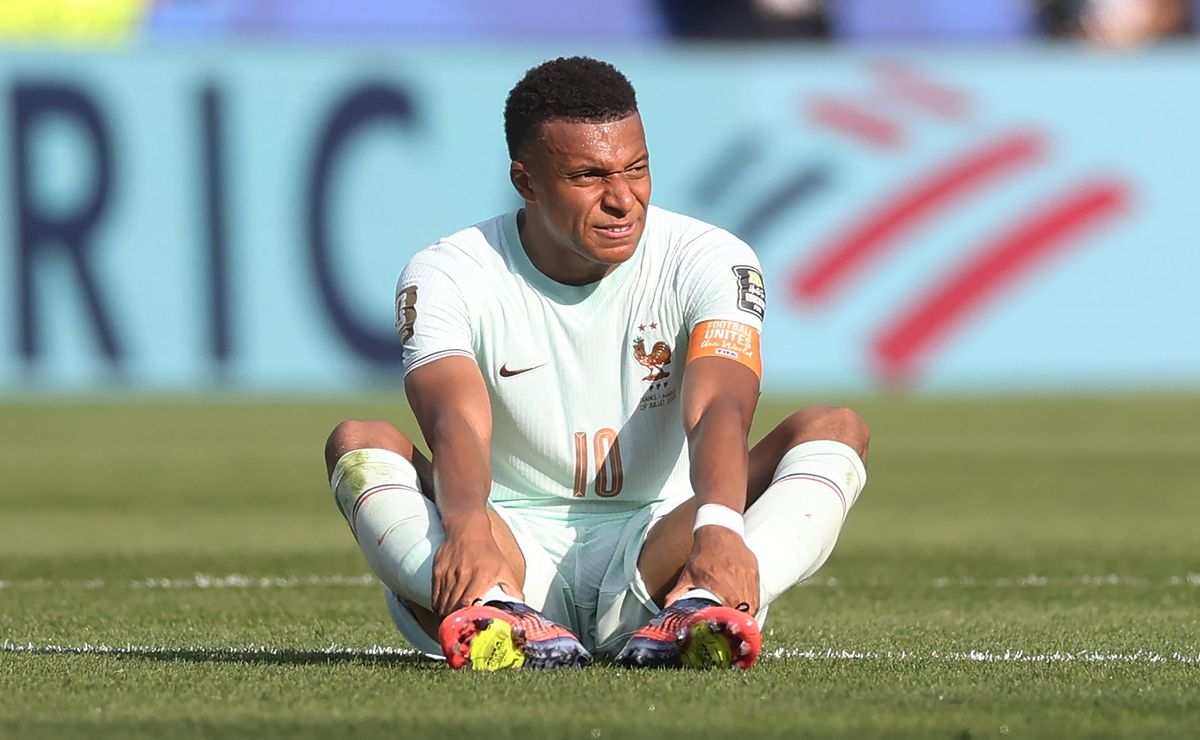 Kylian Mbappé tranquiliza a Francia tras la imagen que preocupó a todos en el Mundial: “Estoy bien”