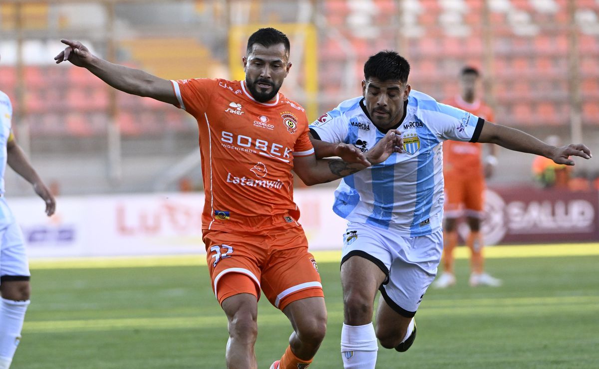 Cobreloa confirma la peor noticia: Sebastián Zúñiga se pierde el resto de la temporada por lesión