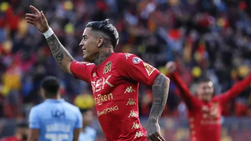 El jugador no regresa a Chiel y ya fue presentado en su nuevo club.