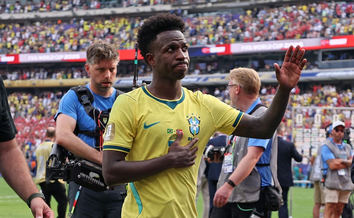 Vinícius Júnior comparte triste carta tras la eliminación de Brasil: “Pido perdón”