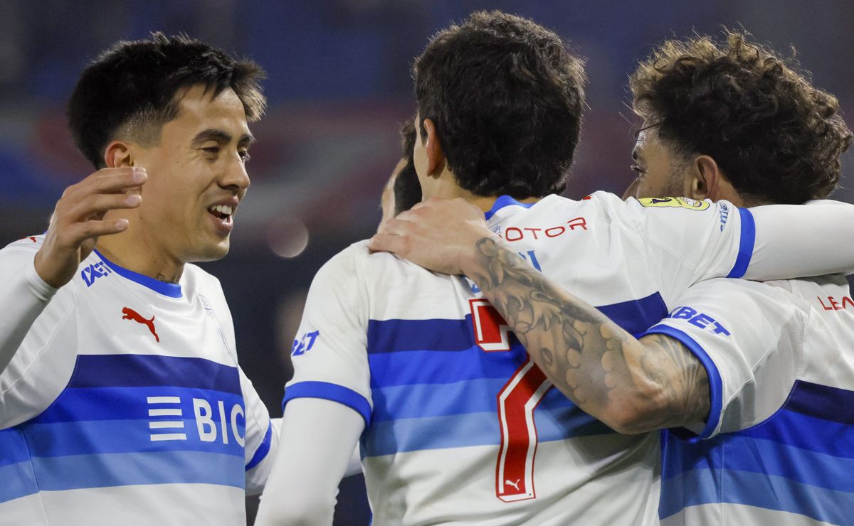 “Me gustaría”: argentino de U. Católica se ilusiona con la nacionalización y jugar por Chile