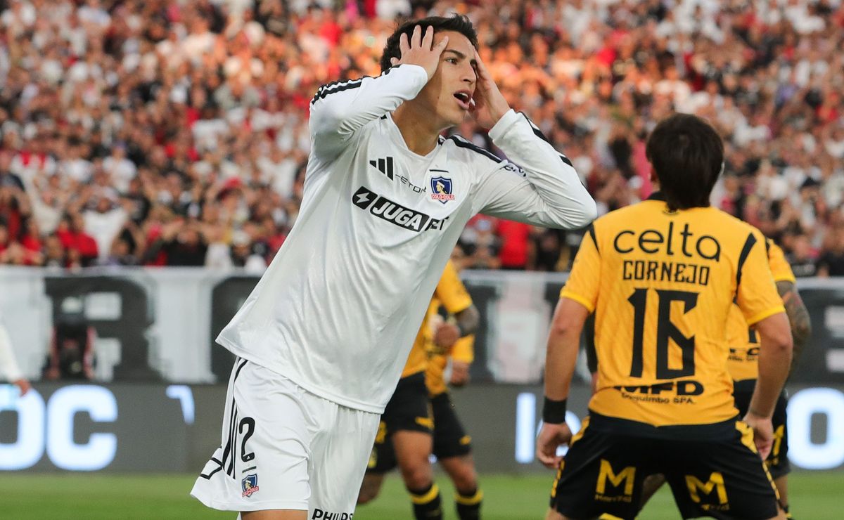 Jonathan Villagra se queda en Colo Colo: el insólito motivo por el que no logra salir al extranjero