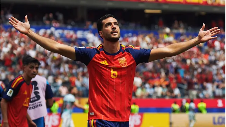 Mikel Merino vuelve a ser la gran estrella de España