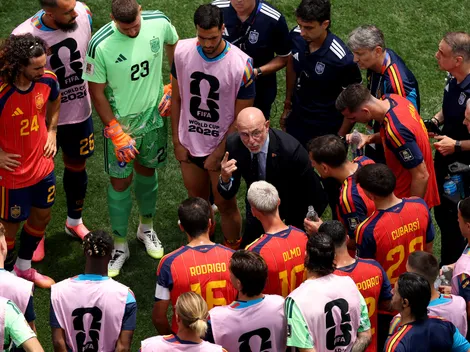 DT de España se sube arriba del piano a espera de Francia en semis