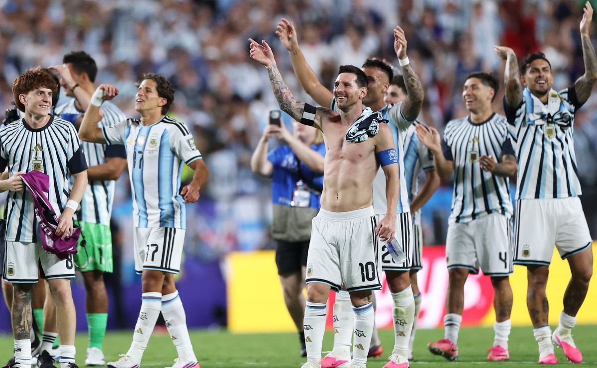 Prensa inglesa ya enciende la esperada semifinal con Argentina