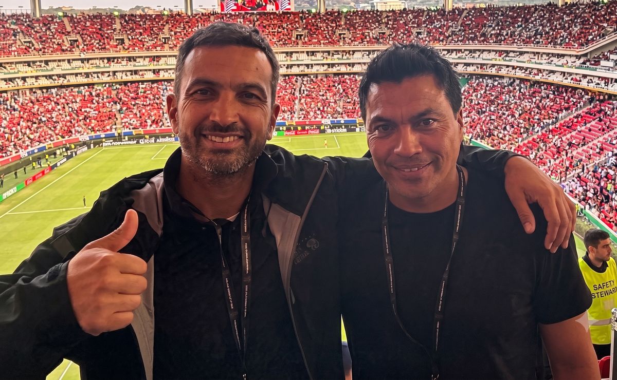 Jugó en Palestino, entrena arqueros en Estados Unidos y disfruta del Mundial 2026: “No descarto volver a dirigir en Chile”