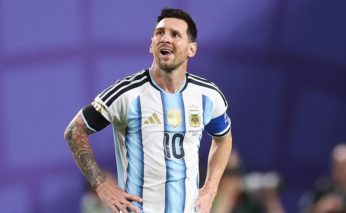 Un histórico de Inglaterra desafía a Argentina: “Vamos a mandar a dormir a Messi”