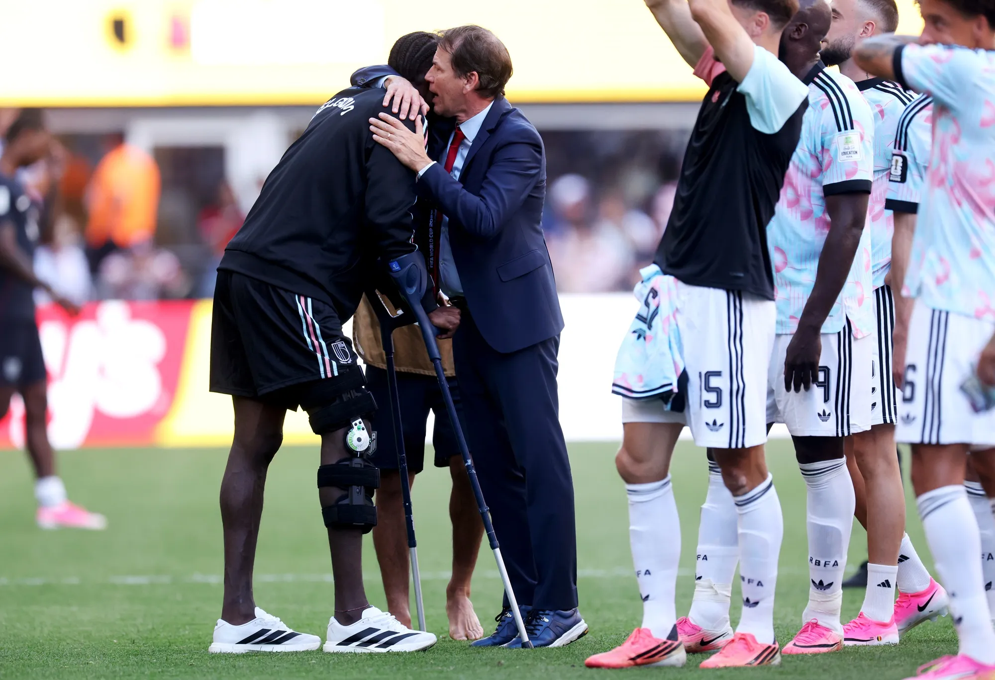 Amadou Onana terminó así el Mundial 2026 de Bélgica. (Jamie Squire/Getty Images).