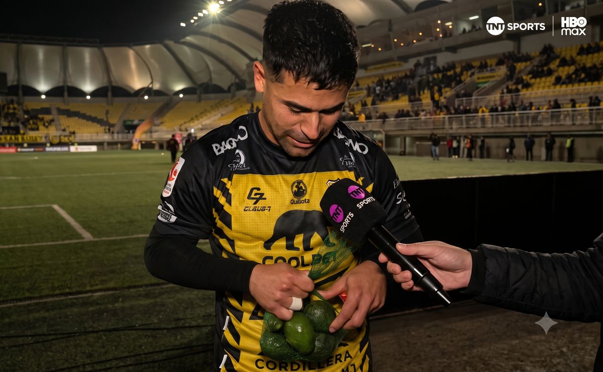 Hasta Chupete Suazo agarró: el curioso premio a la figura de la goleada de San Luis vs Católica