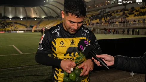 Danilo Catalán celebró de buena gana este peculiar premio.