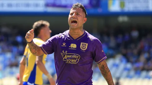 El motivo de la salida de Valencia del León de Collao.