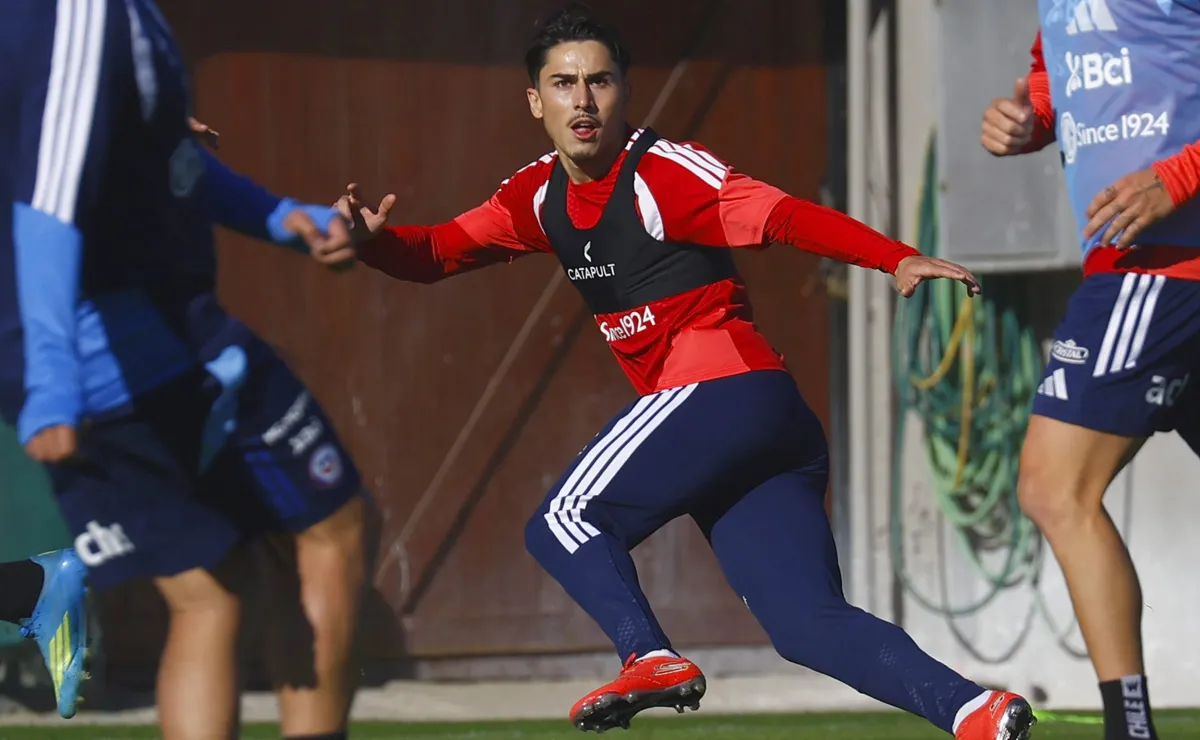 Critican estrategia de Pellegrini en Selección Chilena