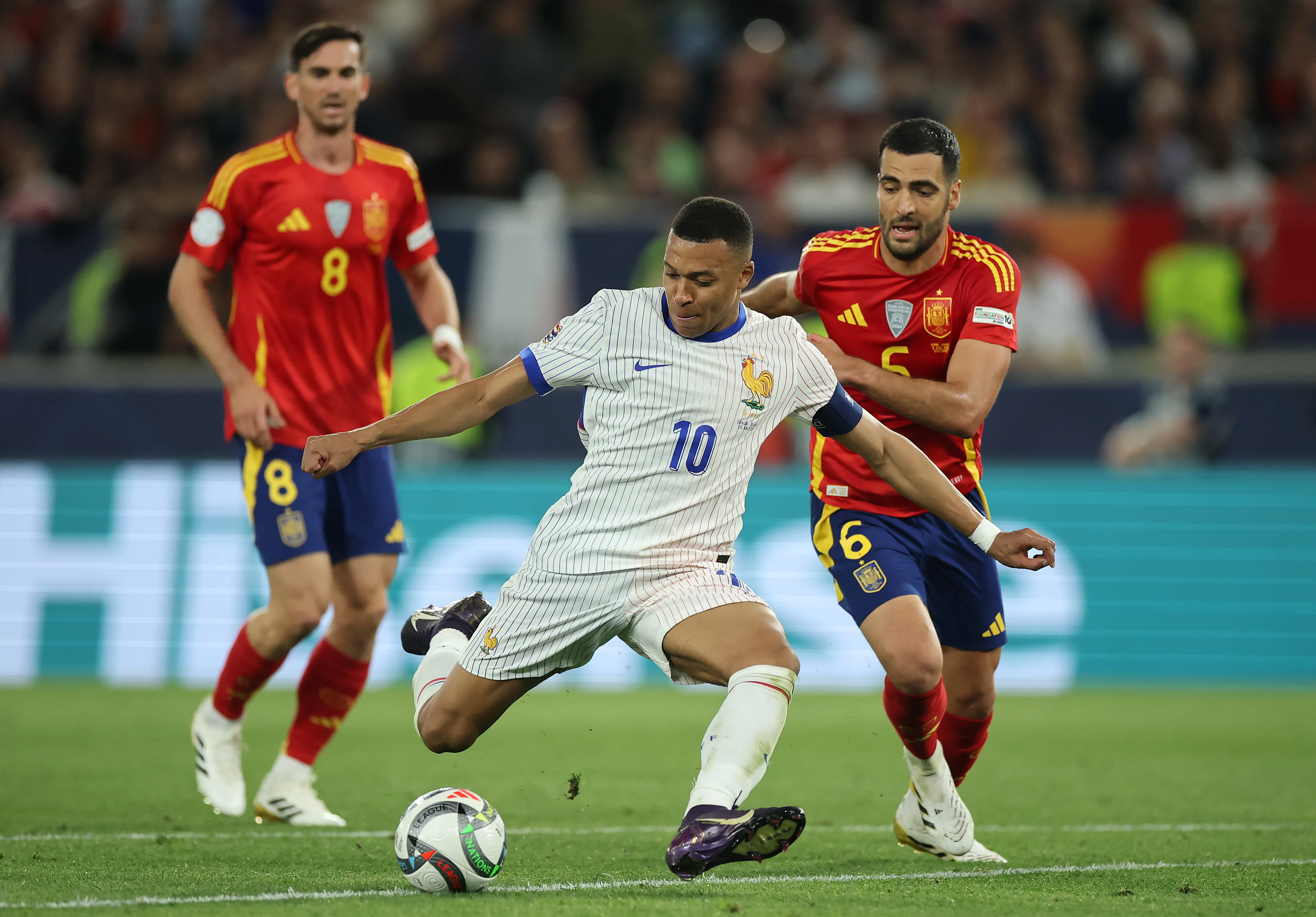 Deschamps dice que España es favorita contra Francia.
