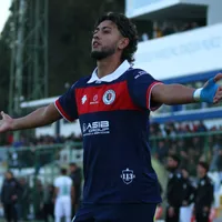 Goleador de Primera B: Diego Arias se acerca a este club chileno
