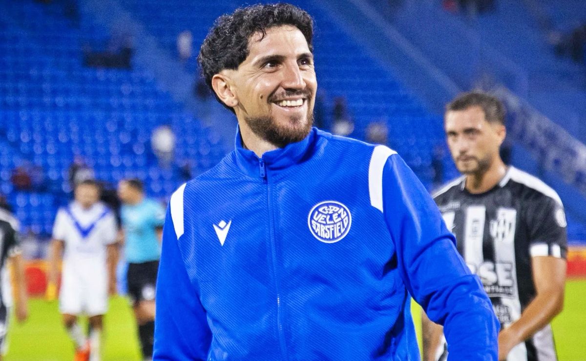 Colo Colo y su “estrategia” para firmar a Diego Valdés: No pagarle un peso a Vélez