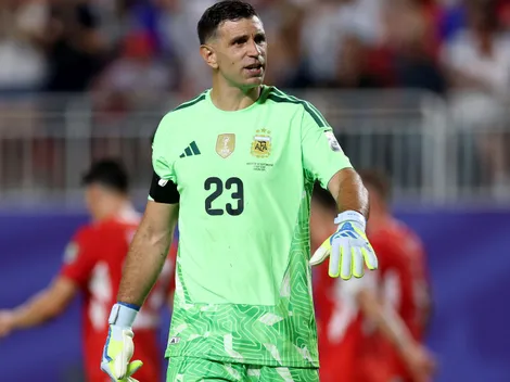 El fuerte golpe que recibe Dibu Martínez antes del partido con Inglaterra