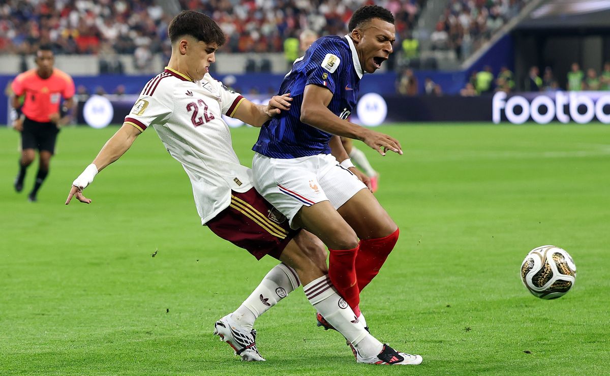 Pau Cubarsí tras eliminar a Francia y pasar a la final del Mundial 2026 con España: “Había run run, pero callamos muchas bocas”