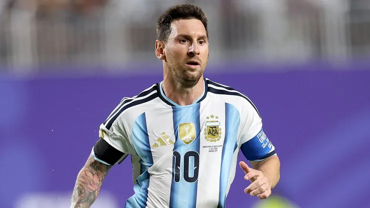 En Inglaterra hablan de cómo marcar a Messi