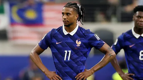 Michael Olise se gana las críticas en Francia