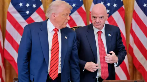 Gianni Infantino enfrenta denuncias por sus tratos con Donald Trump.