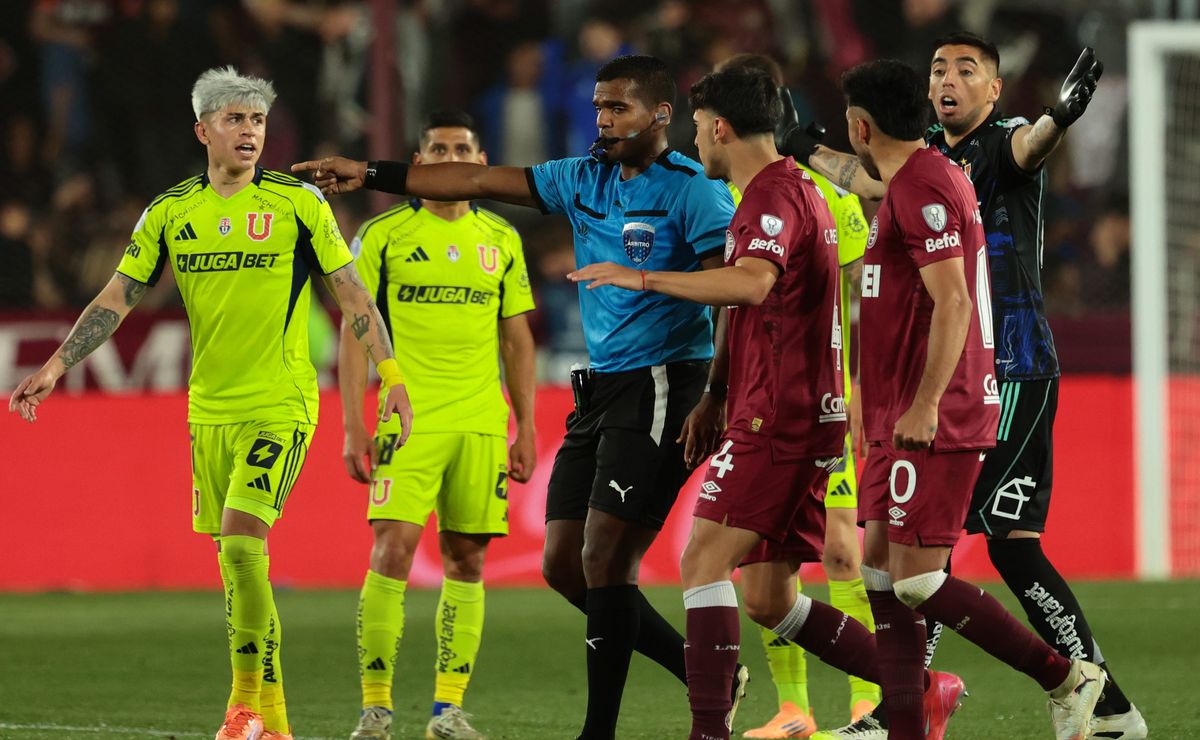 “Fue una jugada polémica”: Guerrero no olvida la semifinal de la U con Lanús en la Sudamericana