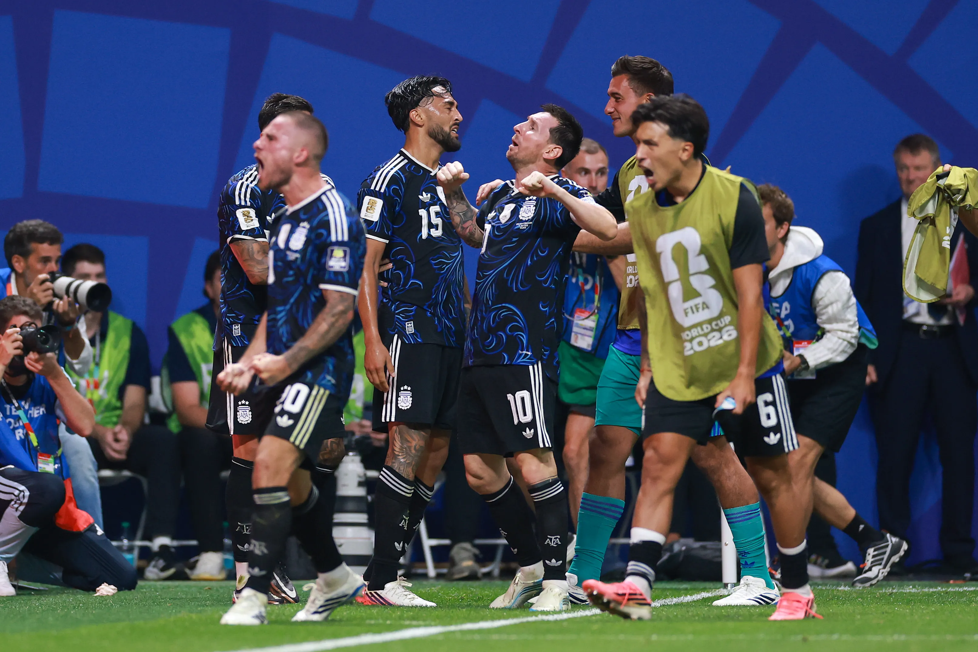 Argentina jugará su segunda final consecutiva en este Mundial 2026 tras vencer 2-1 a Inglaterra. | Foto: Getty Images.