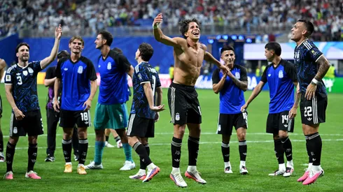 Giuliano Simeone fue titular en la victoria de Argentina ante Inglaterra.