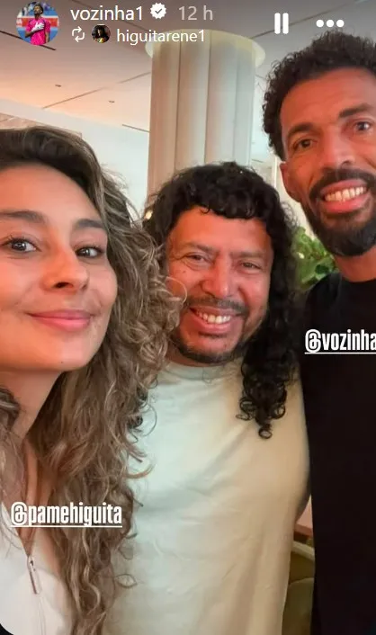 Vozinha junto a Higuita y la hija del meta colombiano